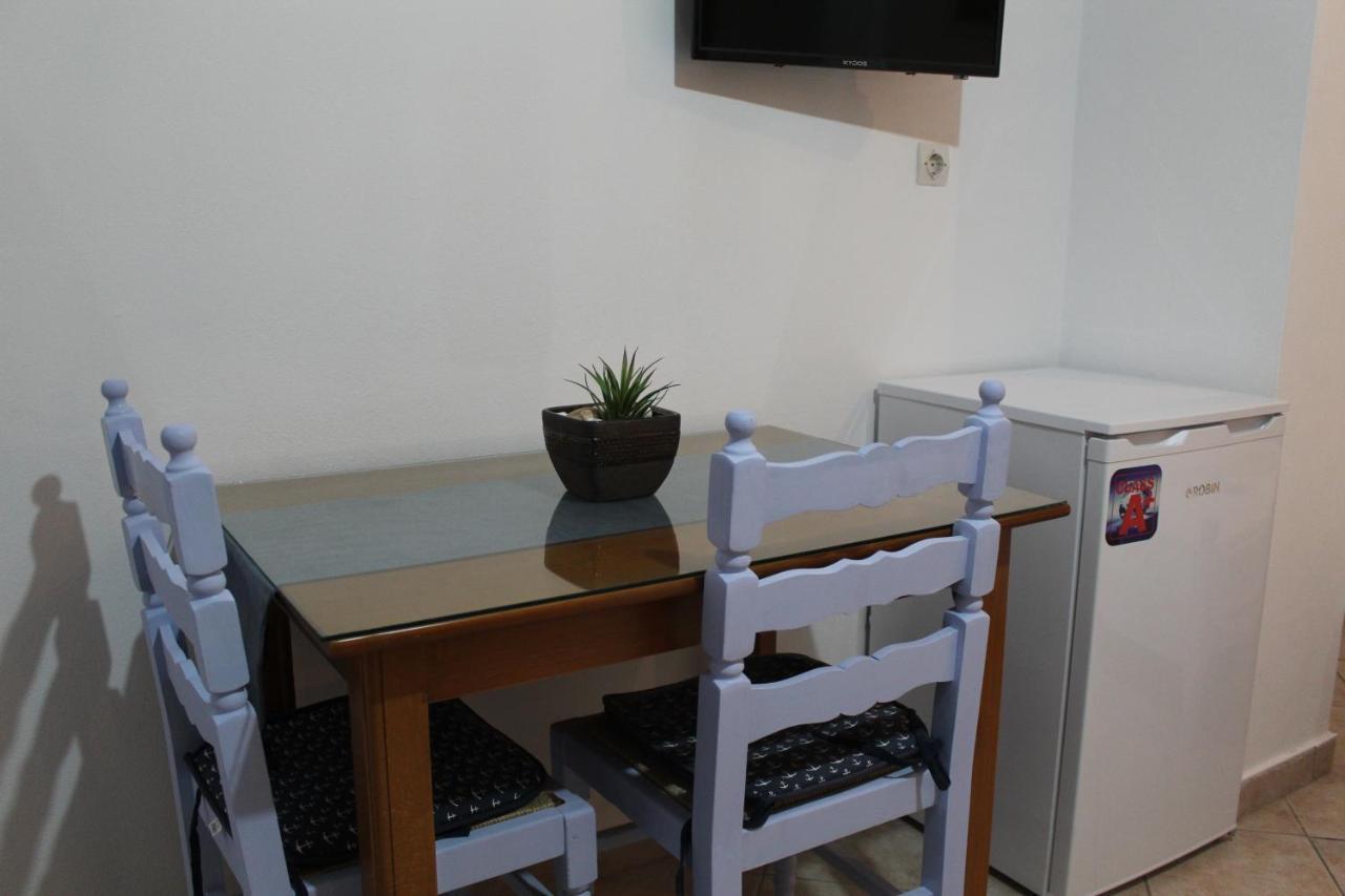 Vakis Apartments 2 Romanon Extérieur photo